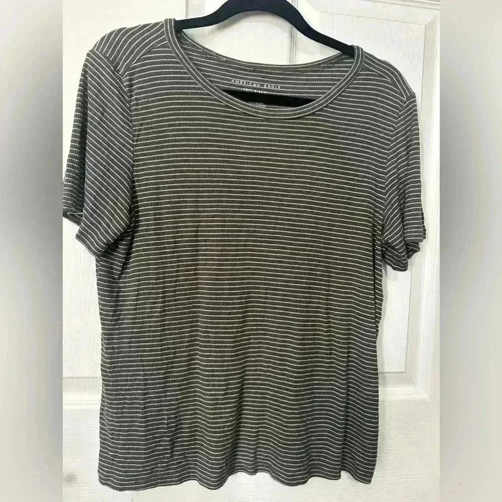 American Eagle Soft and Sexy Green & White Striped Short Sleeve Tee Shirt large